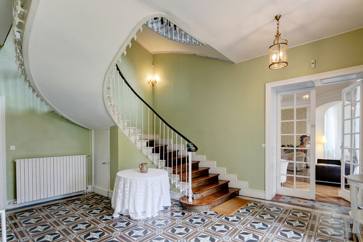 Château Roussignol - Grand staircase